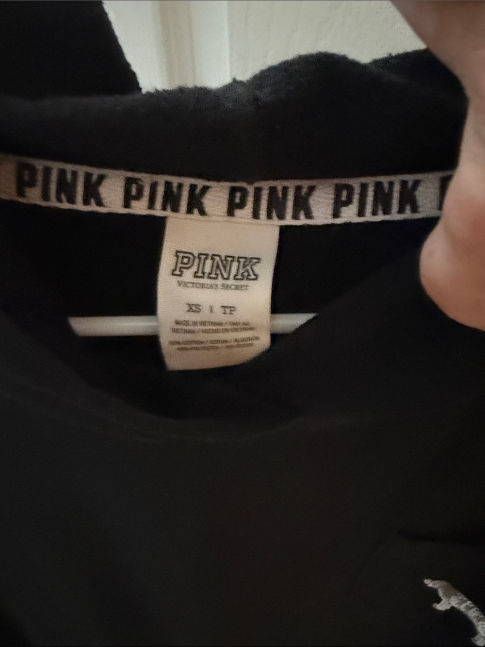 PINK Victoria's Secret thin Black Hooded Sweatshirt with Pocket Logo - Picture 4 of 4